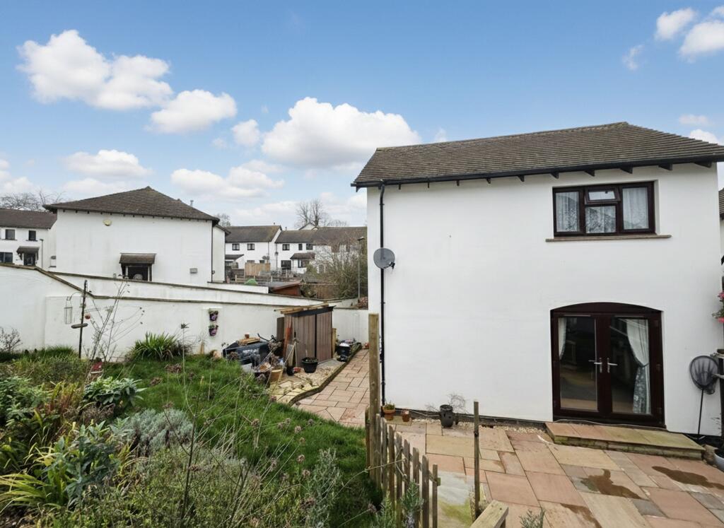 Main image of property: Summerhayes, Dawlish, EX7