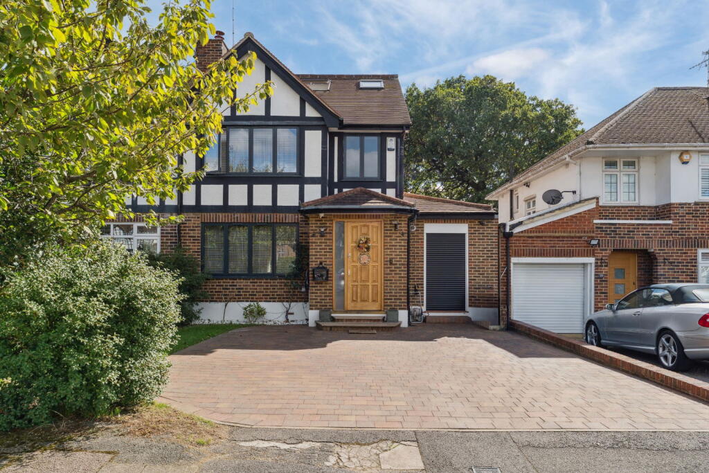 Main image of property: The Lawns, Hatch End, Pinner HA5