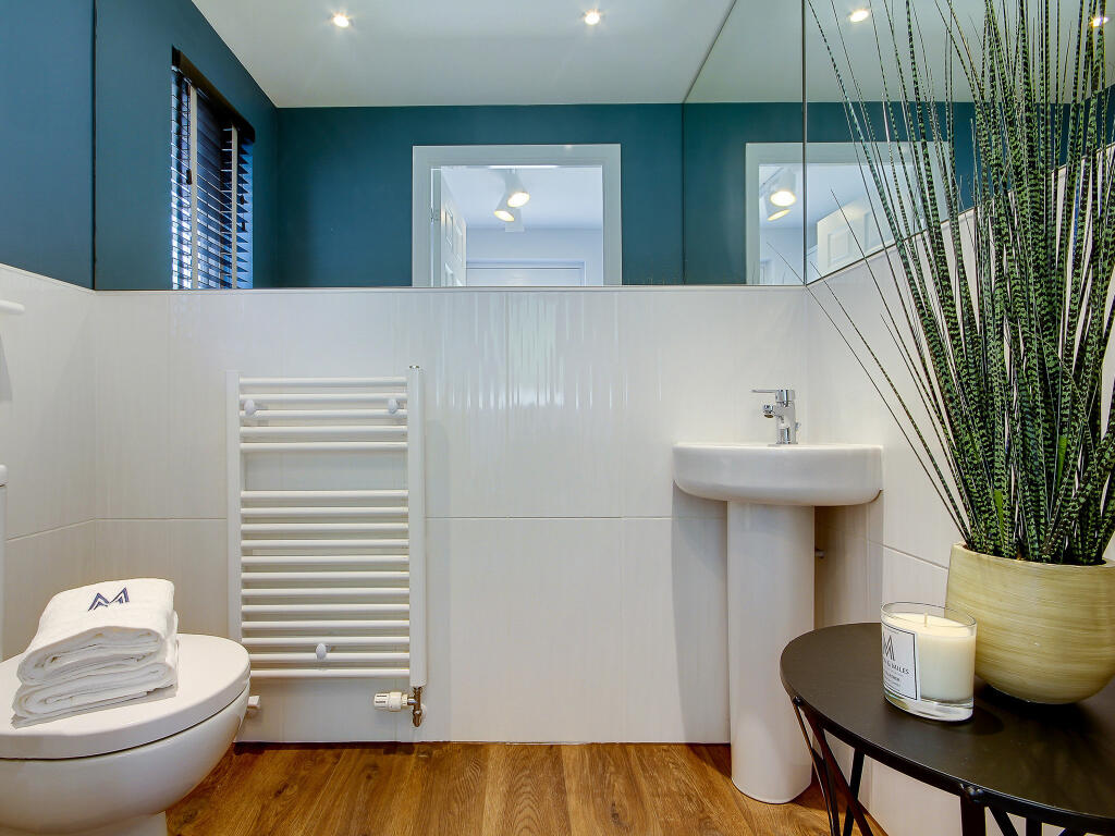 House in Kilmarnock, North Ayrshire - More