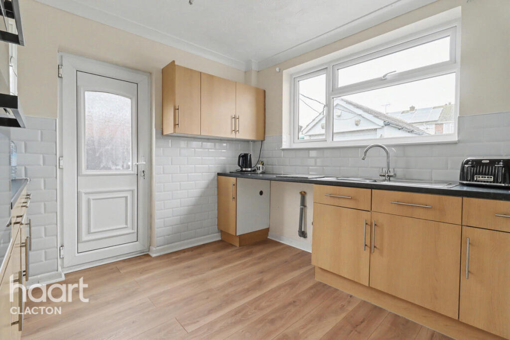 House in Jaywick - View 3