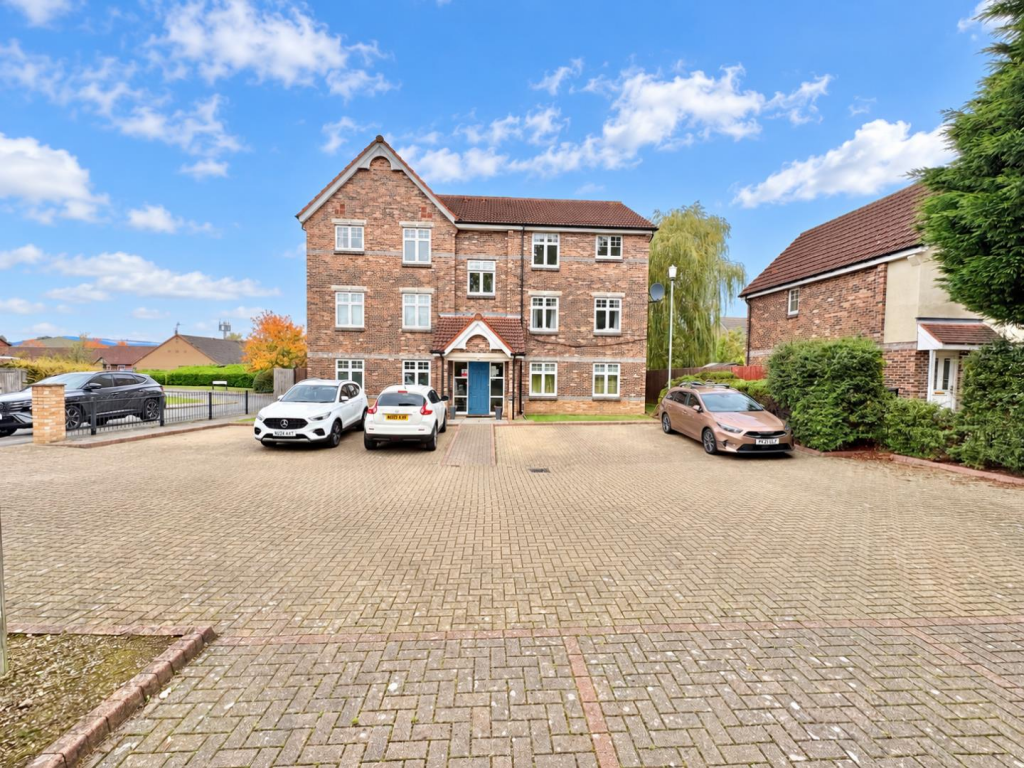 2-bed flat on Bamburgh Parade, Spennymoor, £69,950