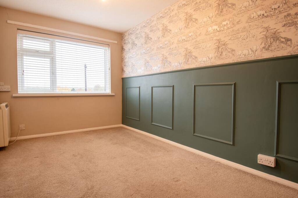 Apartment in Little Harrowden - View 5