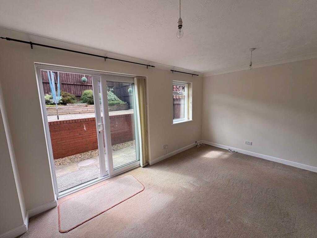 House in Weston-super-Mare, North Somerset - More