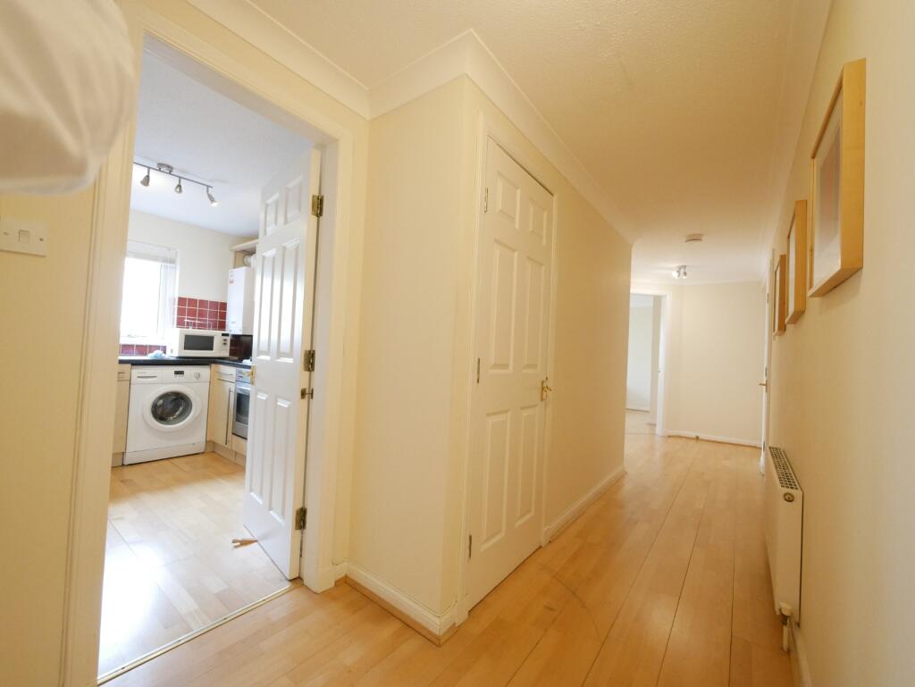 Apartment in Edinburgh - View 4