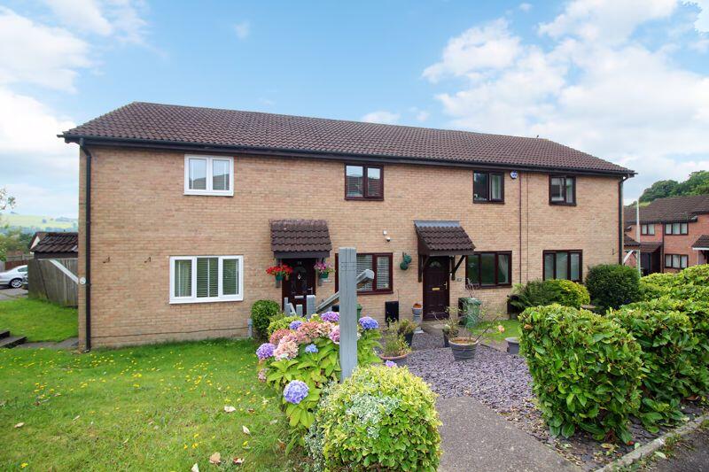 Main image of property: Heol Bryn Heulog, Llantwit Fardre, Pontypridd, CF38 2EJ