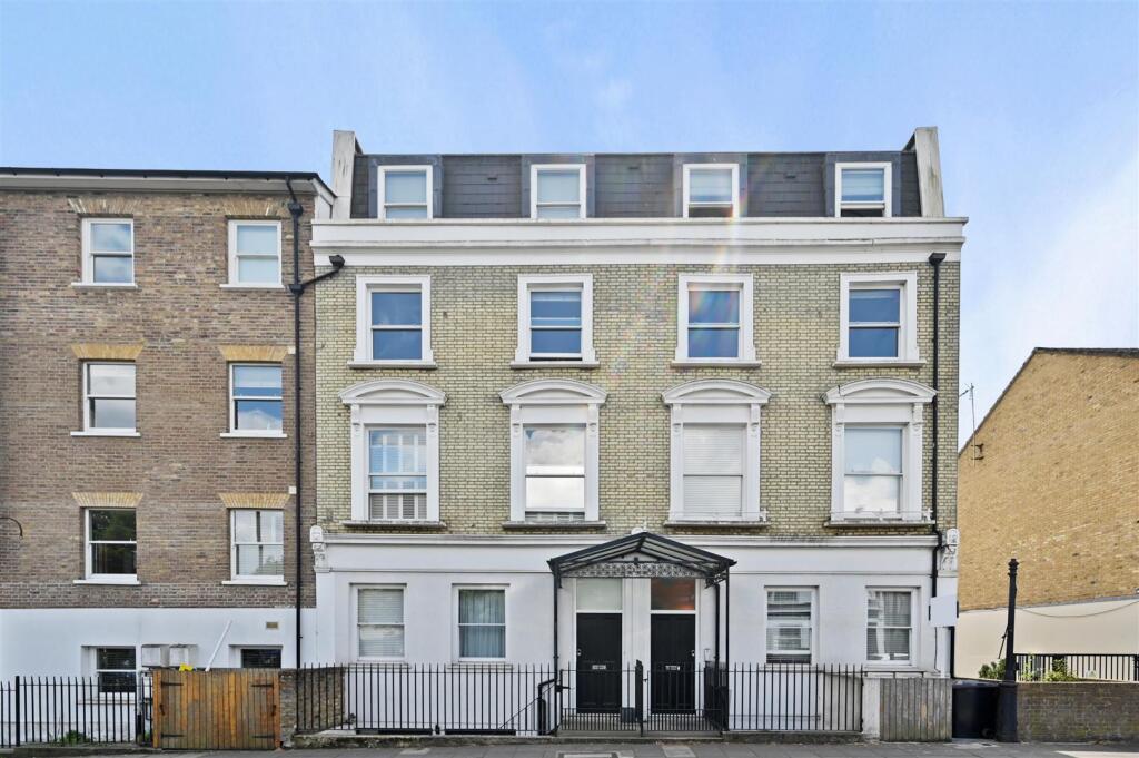 2-bed flat on Churchfield Road,Acton,London, £450,000