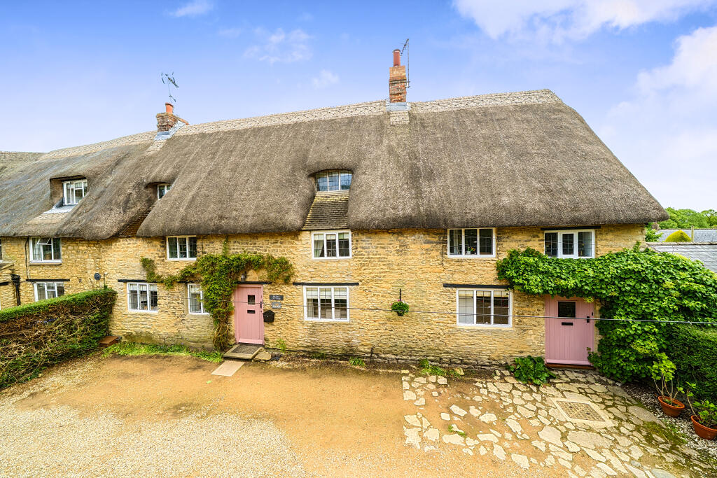 Main image of property: The Hill, Aynho, OX17