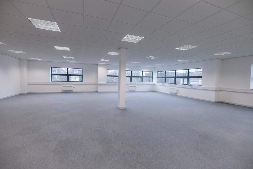 1600 sq ft office