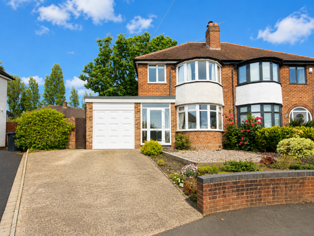 Main image of property: Ridge Close, Birmingham, B13 0EA