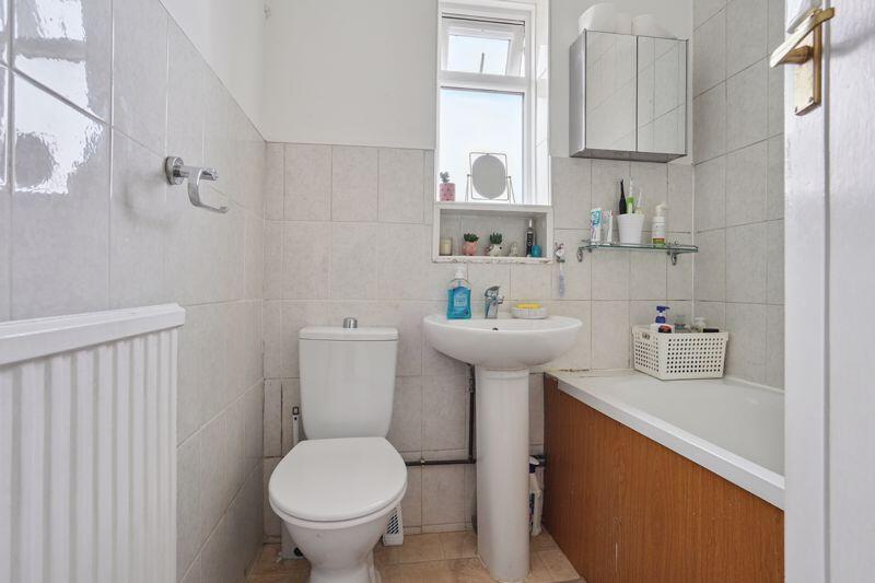 Carr Road, Northolt - More