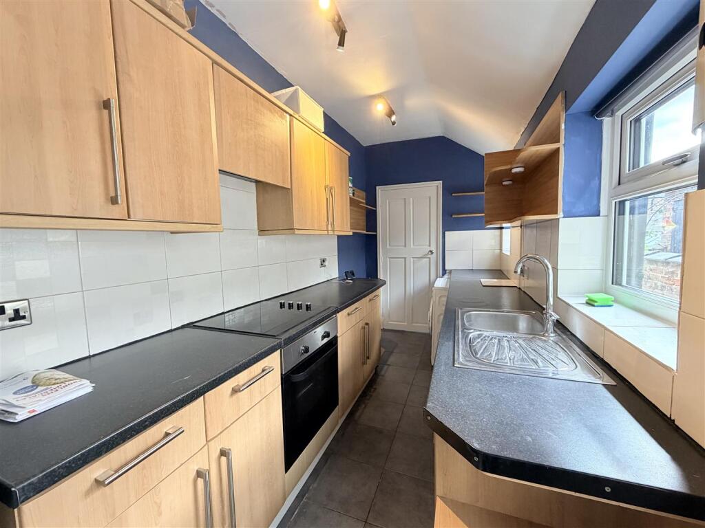 House in York - View 4