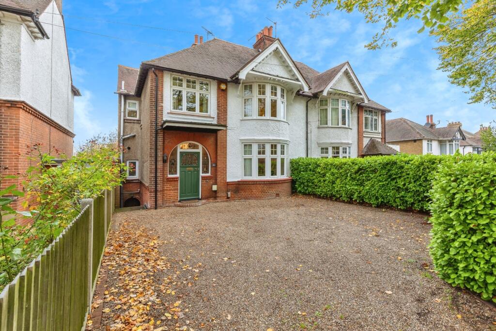 Main image of property: Maidstone Road, Chatham, Kent, ME4