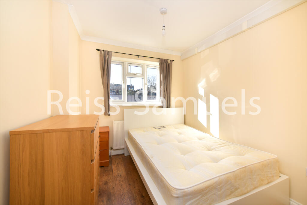5 bedroom town house for rent