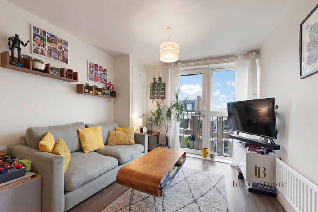 Apartment in London, Kilburn - View 3