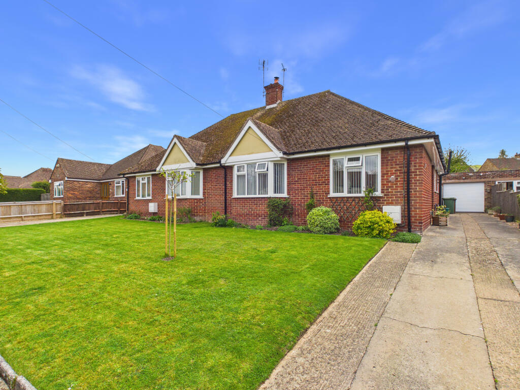 Main image of property: The Avenue, Chinnor, Oxfordshire