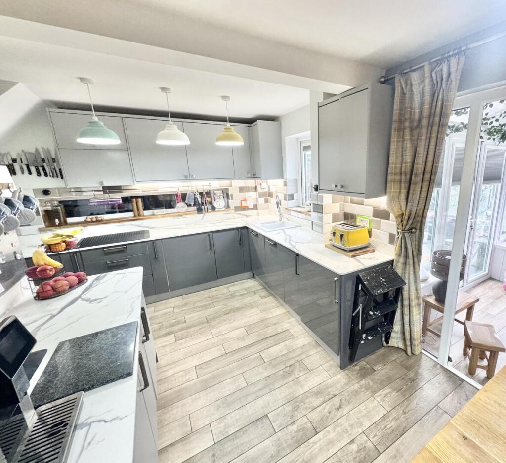 Attfield Drive, Whetstone, Leicester photo 4