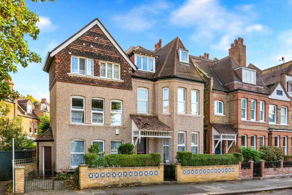 House in London - View 5