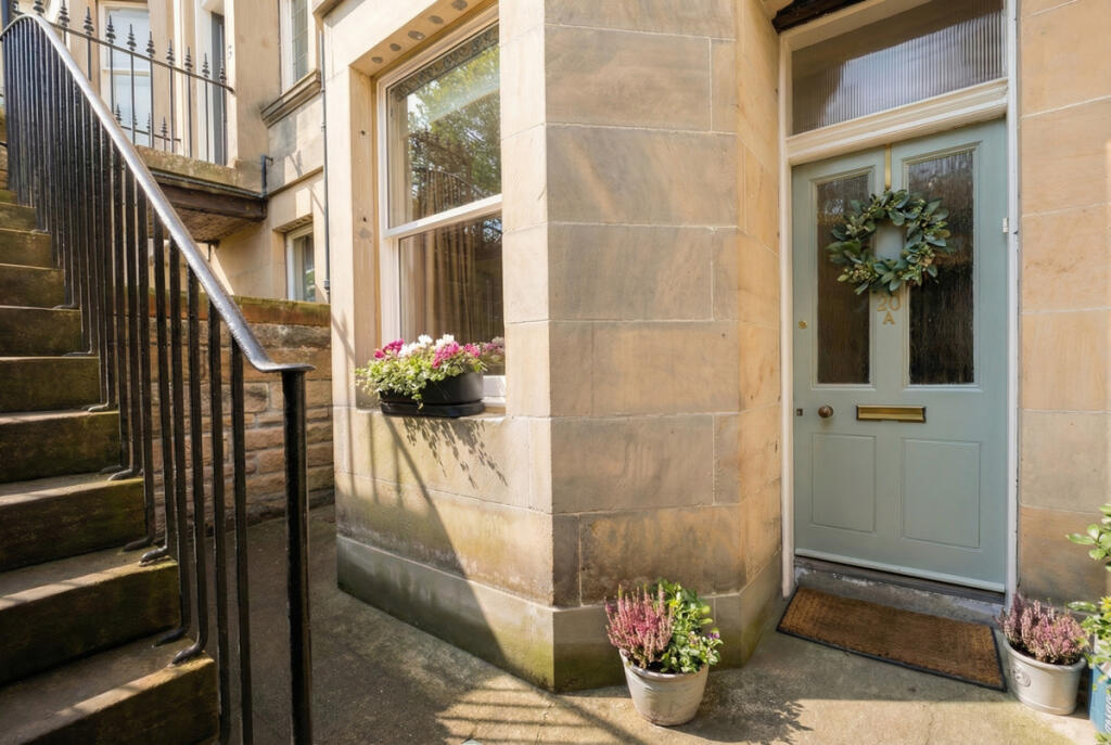 Main image of property: 20A South Learmonth Gardens, Edinburgh, EH4