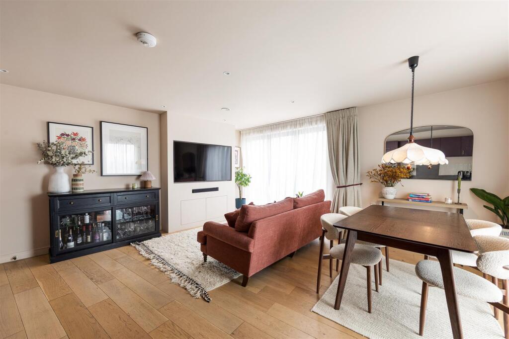 Apartment in London - View 2