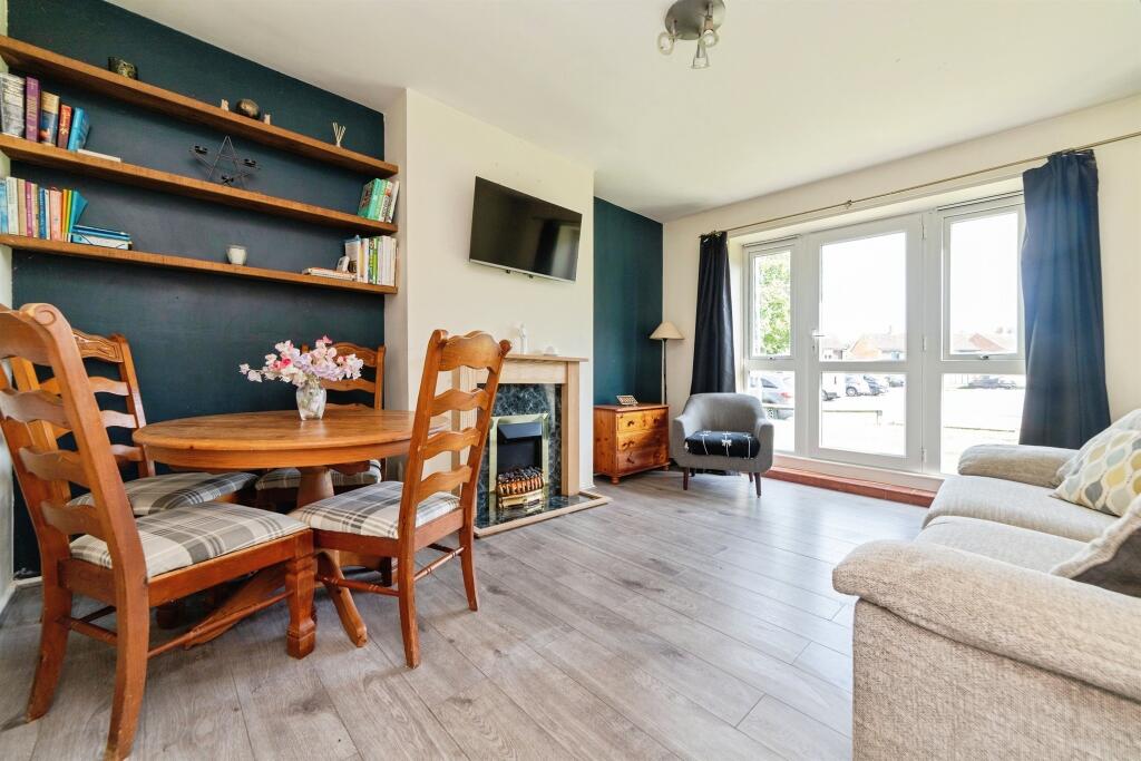 Apartment in Hertford, Sele Farm - View 3