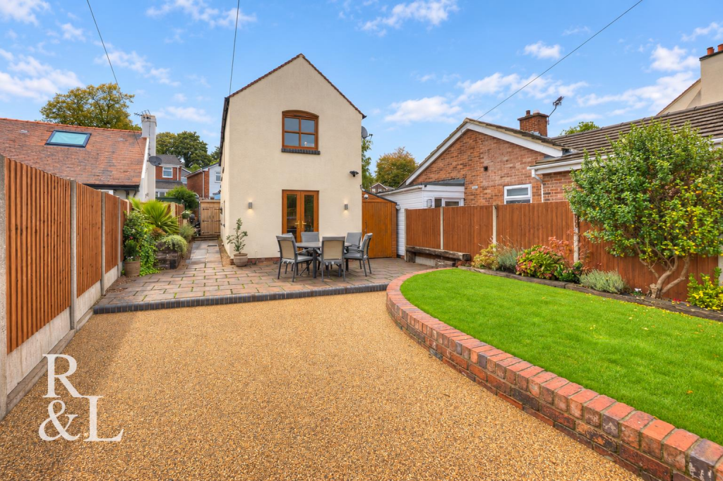 3-bed detached on Morunda, Wilfred Gardens, Ashby-De-La-Zouch, £350,000