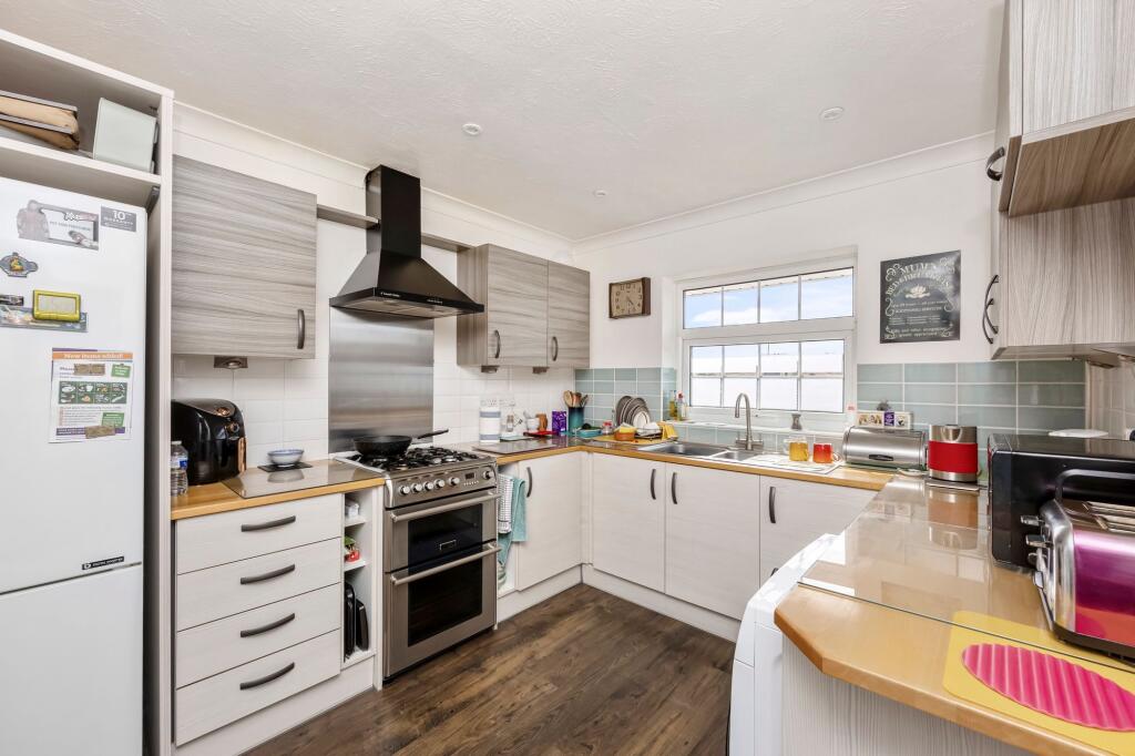 Broad Rig Avenue, Hove, BN3 photo 4