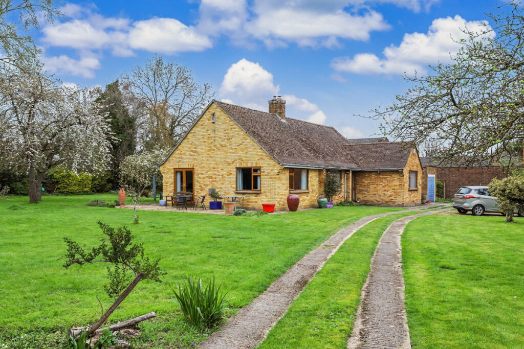 Main image of property: Long Wall, Oxford