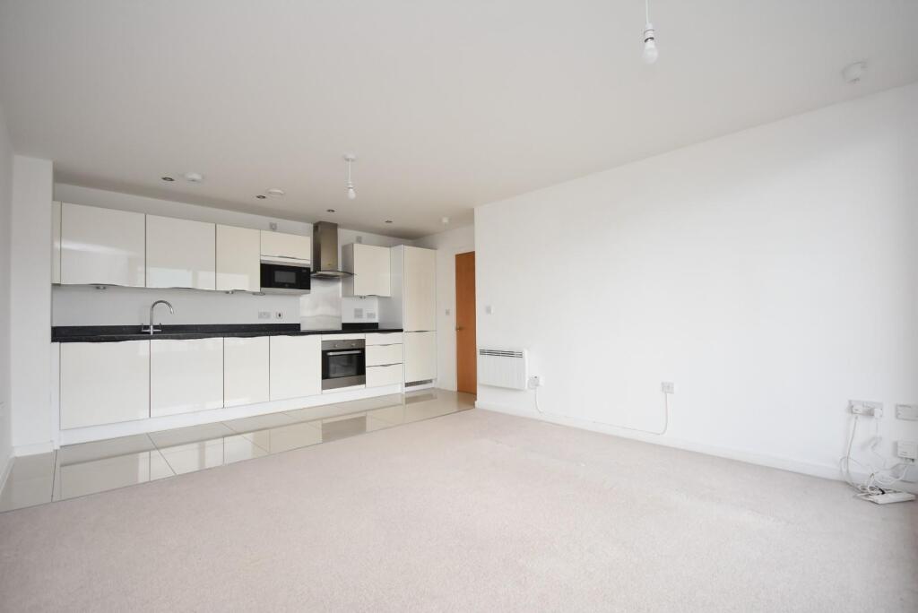 Apartment in Cardiff - View 4