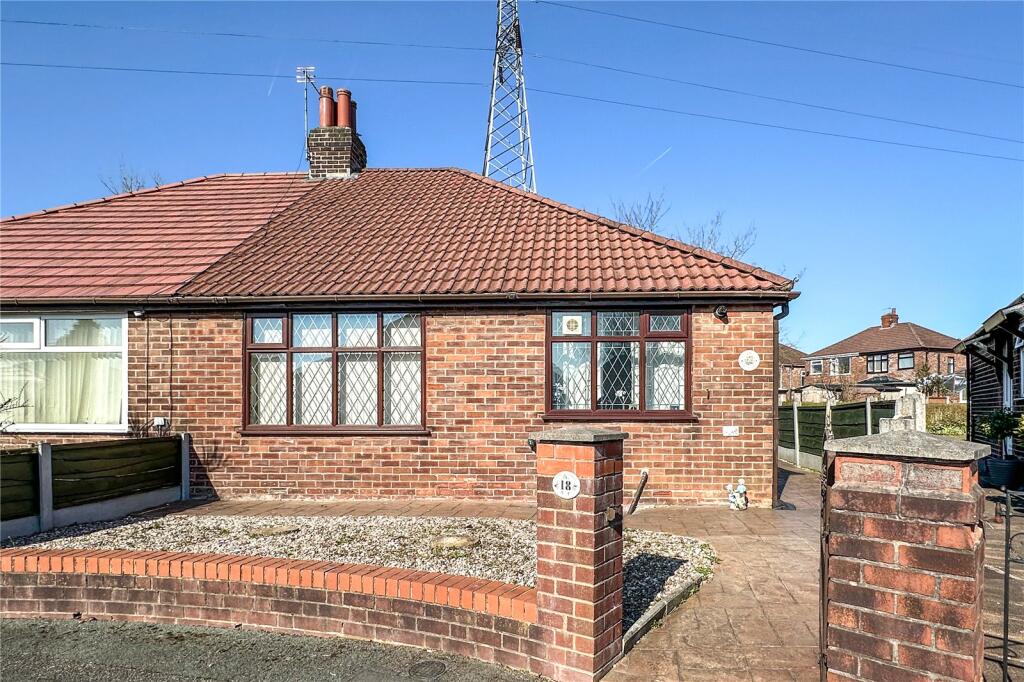 Main image of property: Merton Grove, Chadderton, Oldham, Greater Manchester, OL9