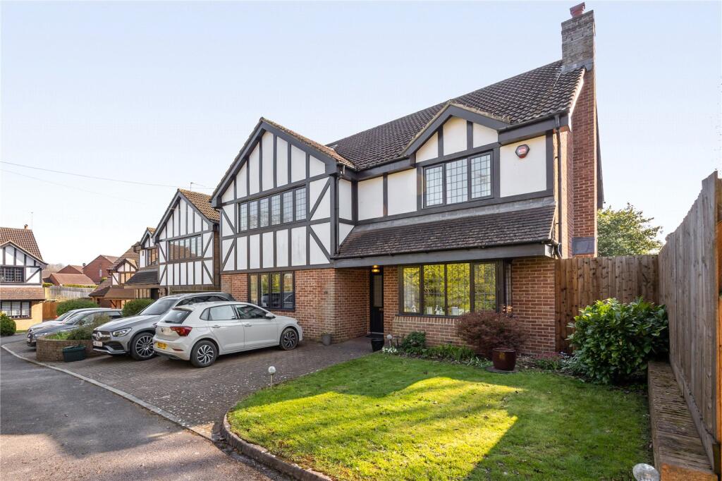 Main image of property: Dibden Court, Emersons Green, Bristol, Gloucestershire, BS16