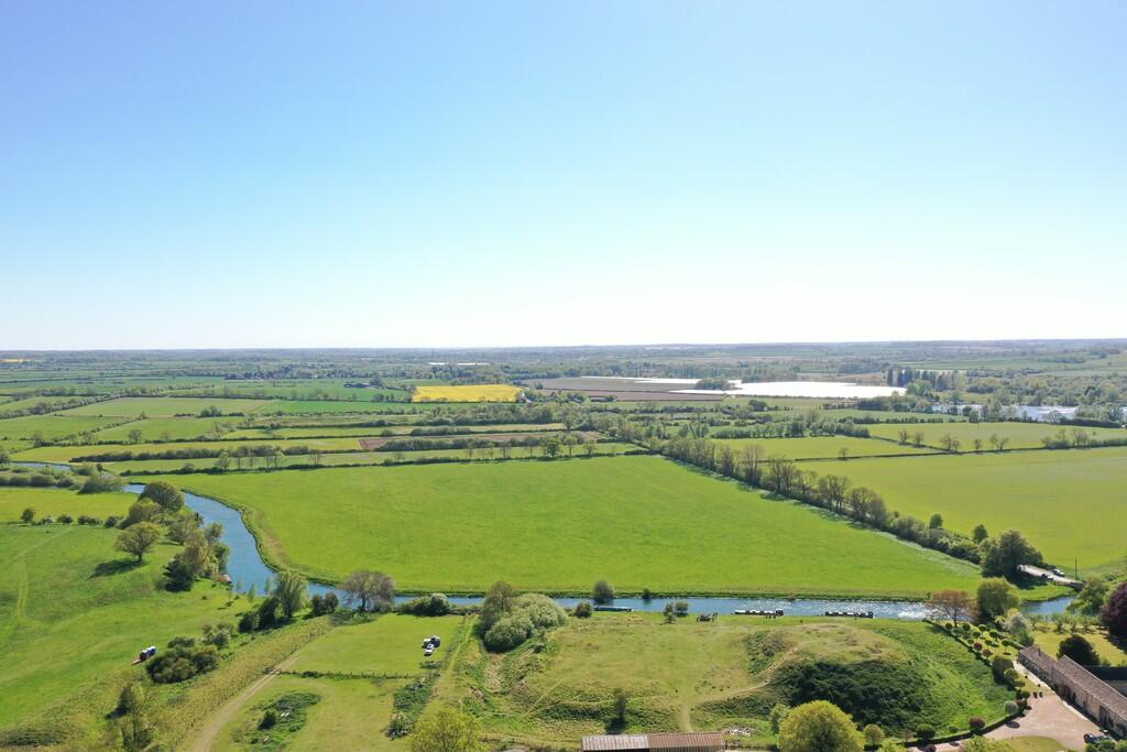 Land at Fotheringhay Northamptonshire - View 3