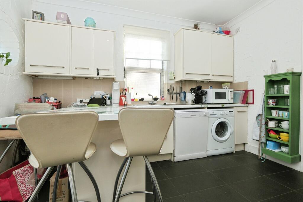 House in Brighton - View 5