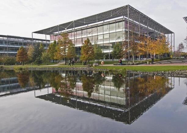 3 Chiswick Park Outs
