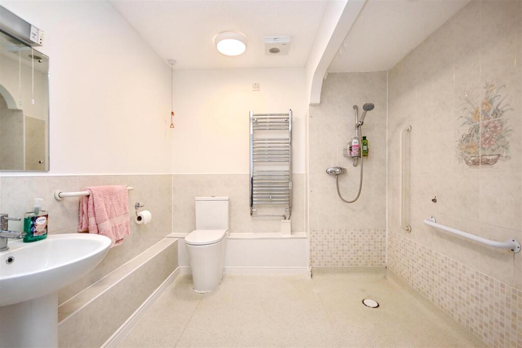 Apartment in Eastbourne, Little Chelsea, Upperton - View 4