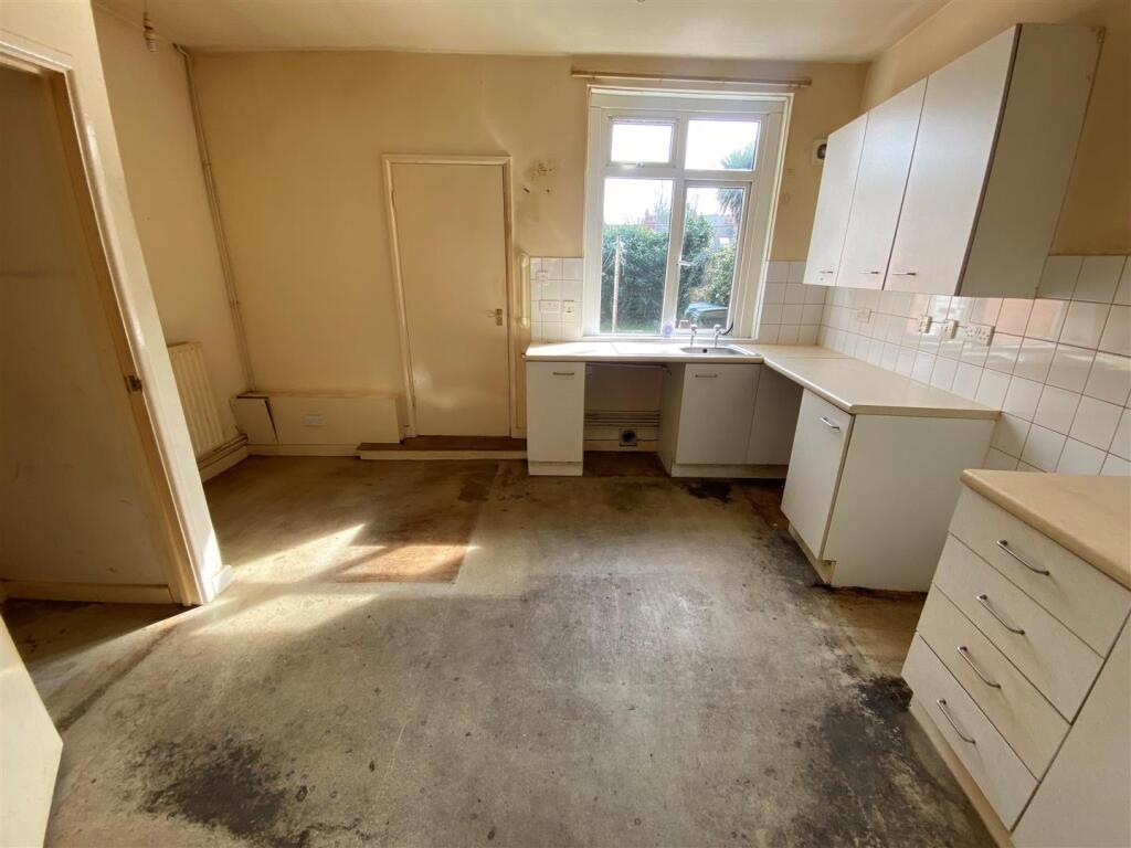Apartment in Coventry - View 3