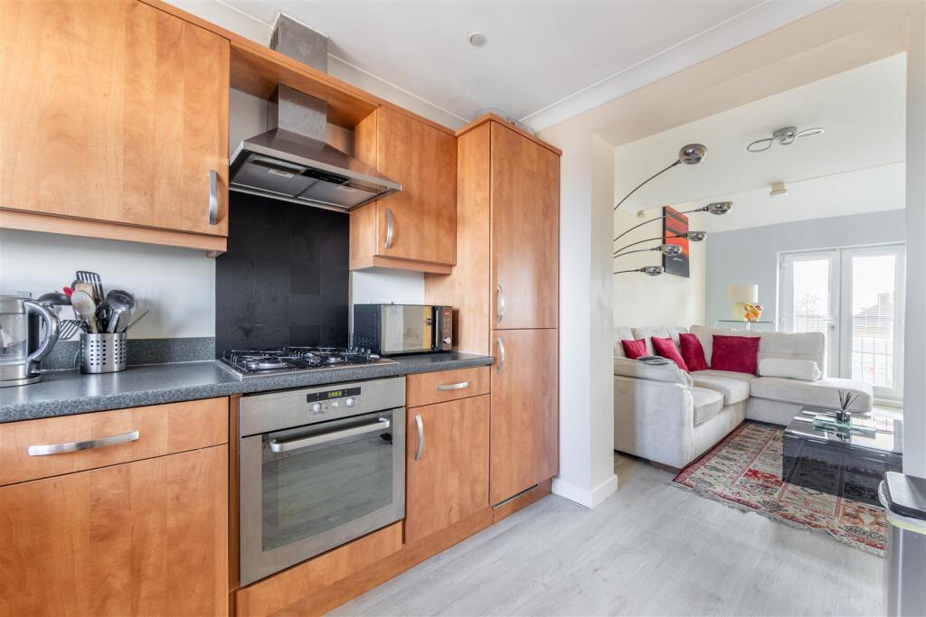 Apartment in Newcastle Upon Tyne, Heaton - View 5
