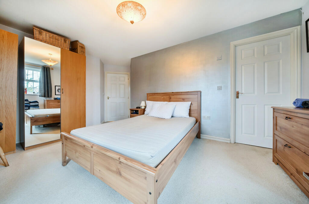 Apartment in Southampton, Park Gate - View 5