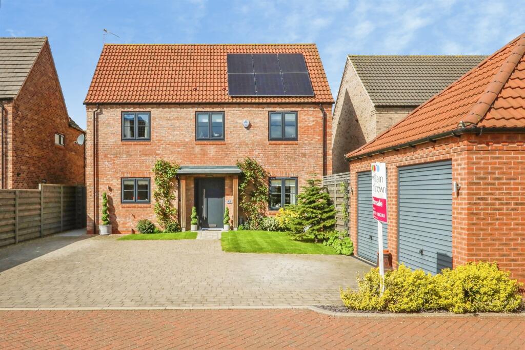 Main image of property: Hawfinch Meadows, Retford
