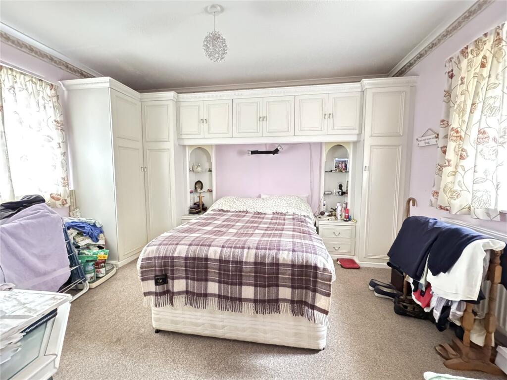 House in New Forest, New Milton - View 4