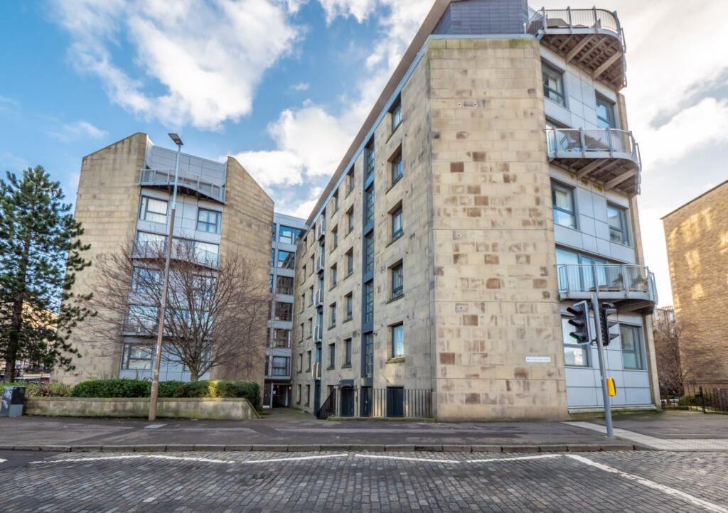 Main image of property: 101/22 East London Street, Edinburgh, EH7