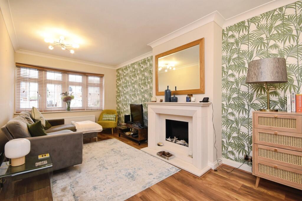 Keene Way, Galleywood, Chelmsford photo 2