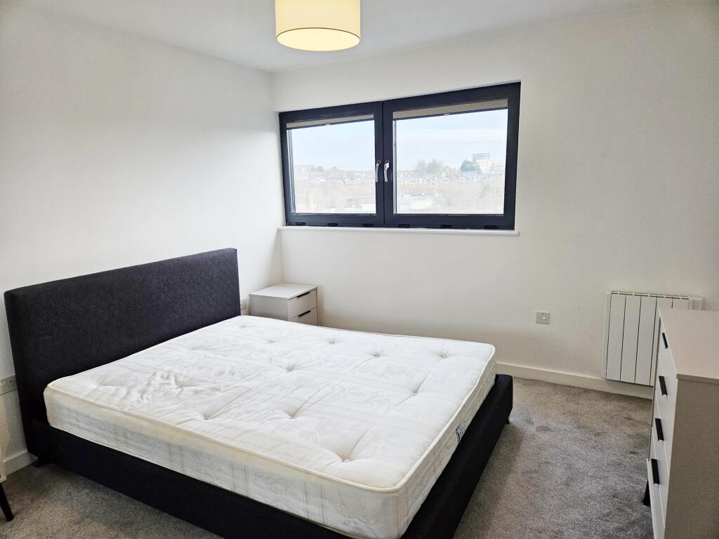 Apartment in Ashford, Kent - View 5