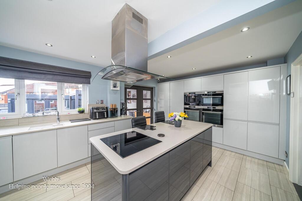 Newlands Court, Heath Hayes, Cannock - View 3