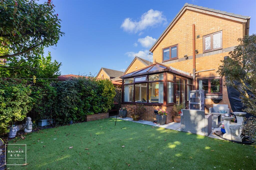 House in Wigan - View 4