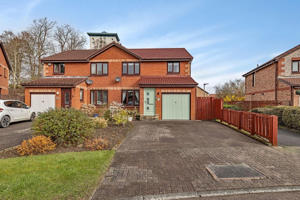 Main image of property: 8 Limeview Crescent, Paisley, PA2 8NZ