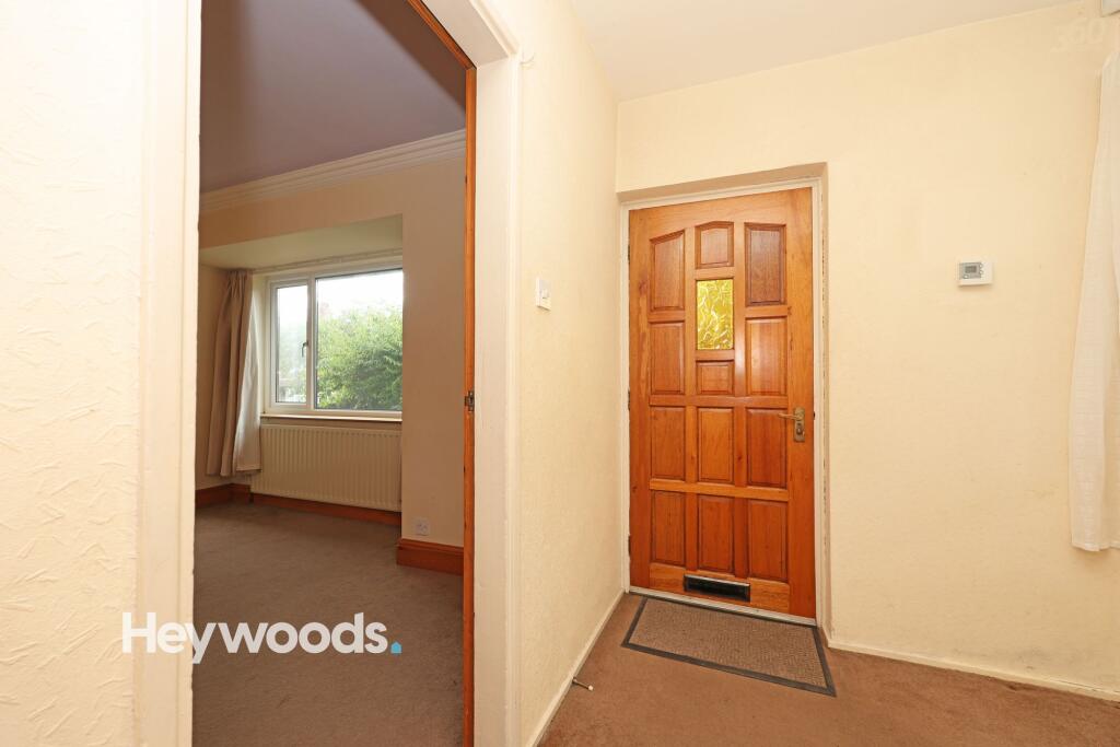 House in Stoke-on-Trent - More