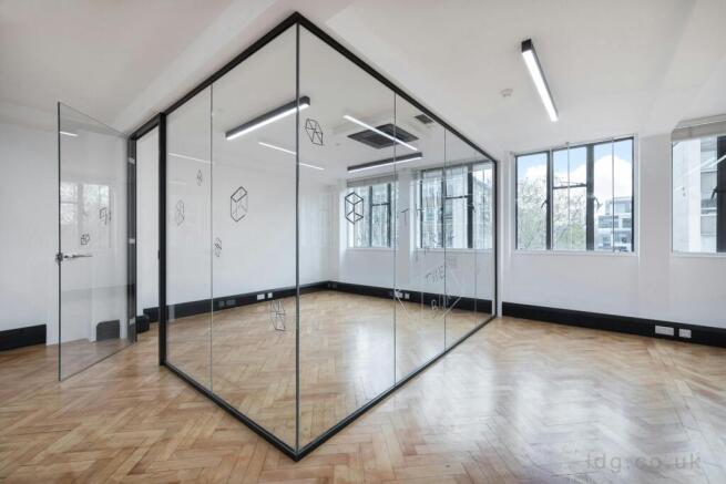 OFFICE 5.jpg