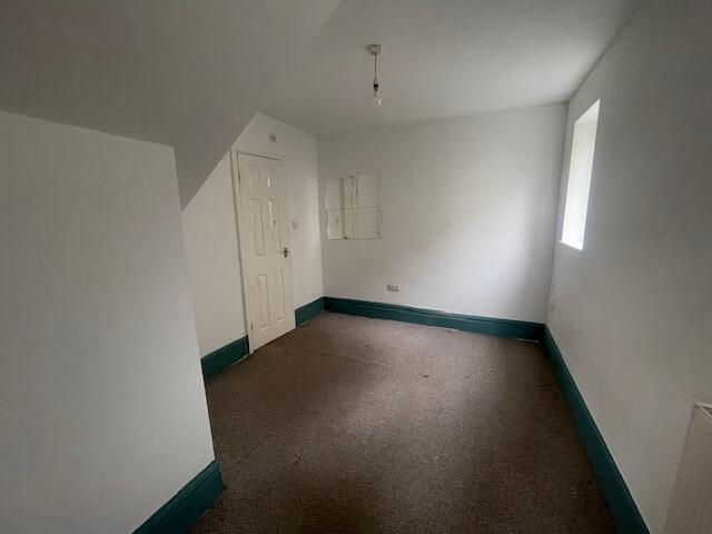 Apartment in Sefton, Birkdale - More