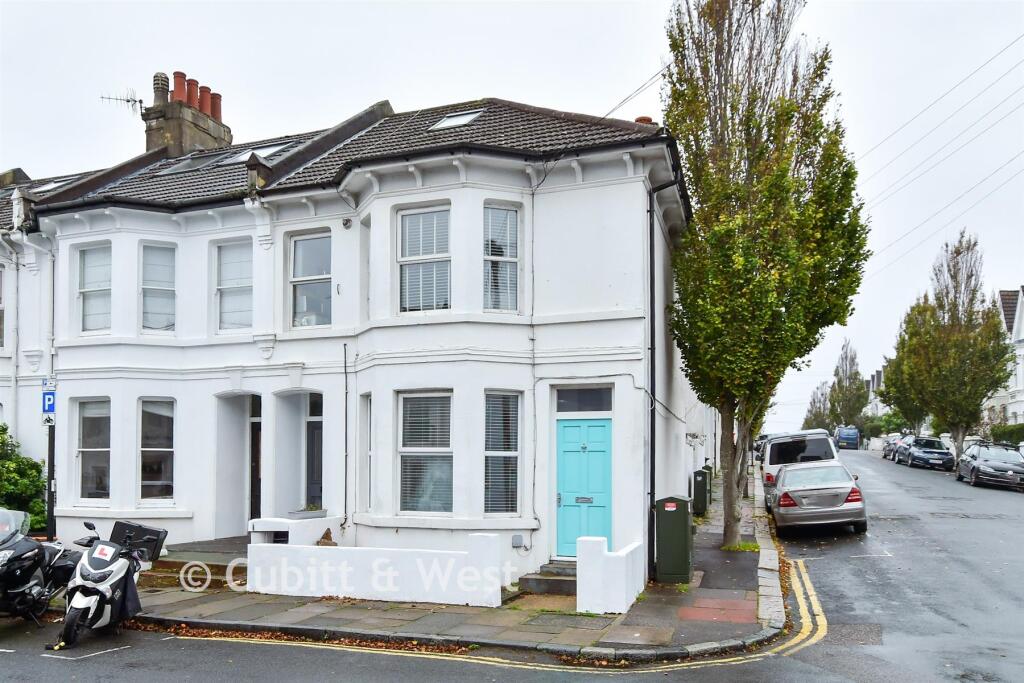 1-bed flat on Coventry Street, Brighton, East Sussex, £300,000