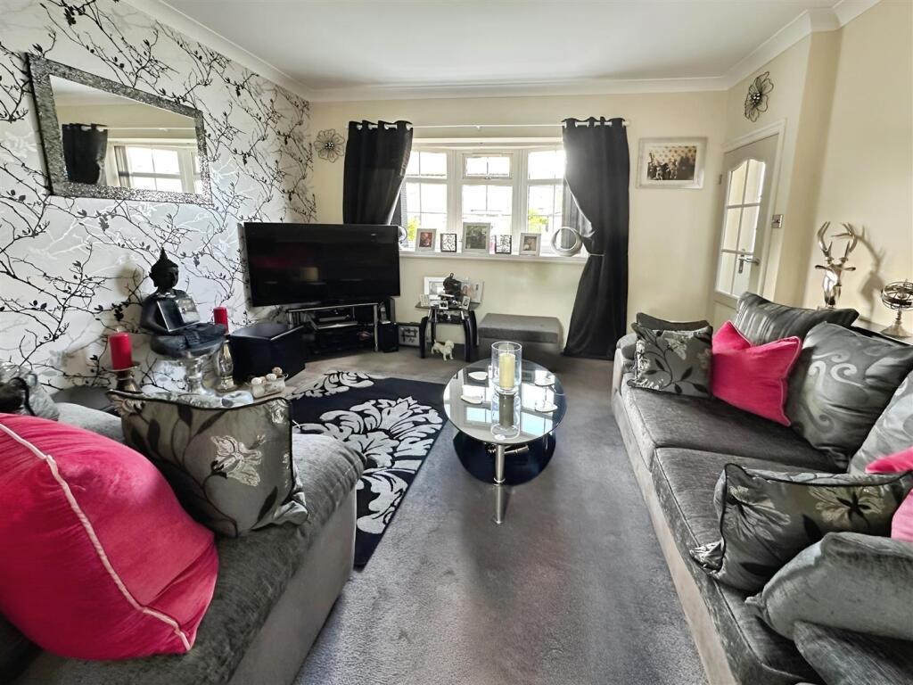 Additional image 3 of Mount Grove, Bradford, BD2 2JL